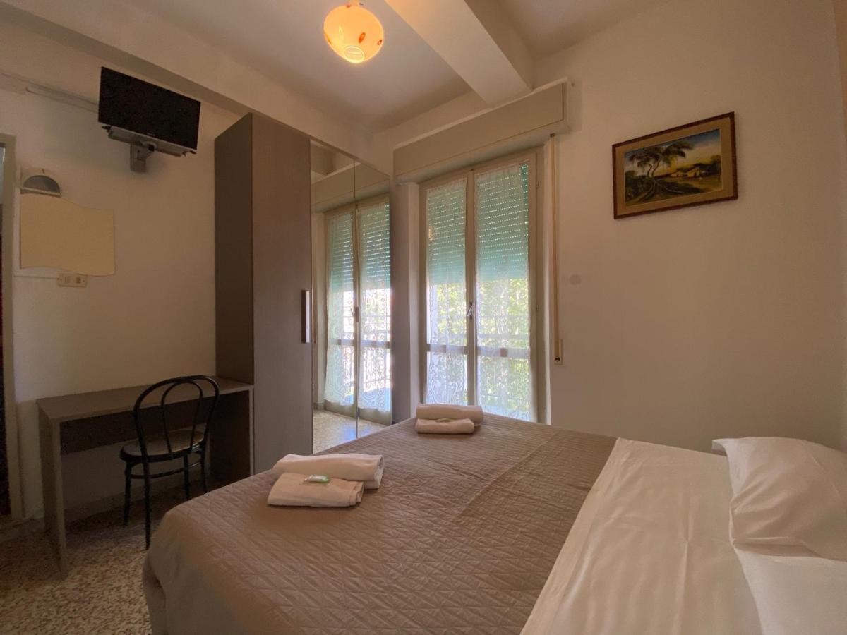 Hotel Britta ريميني المظهر الخارجي الصورة