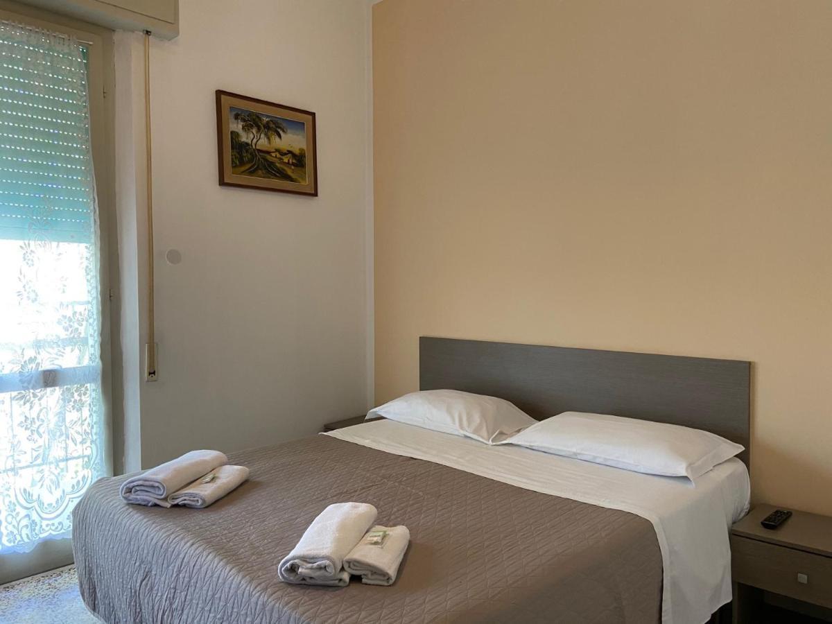 Hotel Britta ريميني المظهر الخارجي الصورة