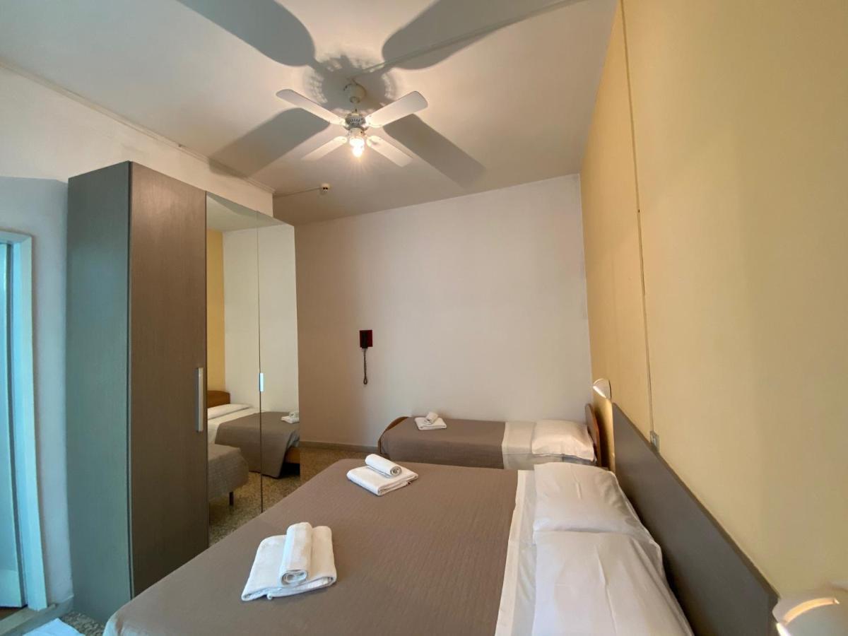Hotel Britta ريميني المظهر الخارجي الصورة