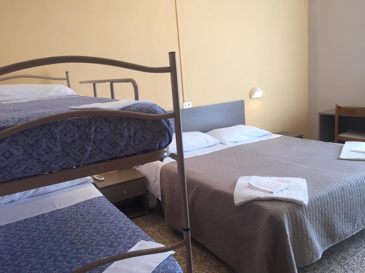 Hotel Britta ريميني المظهر الخارجي الصورة