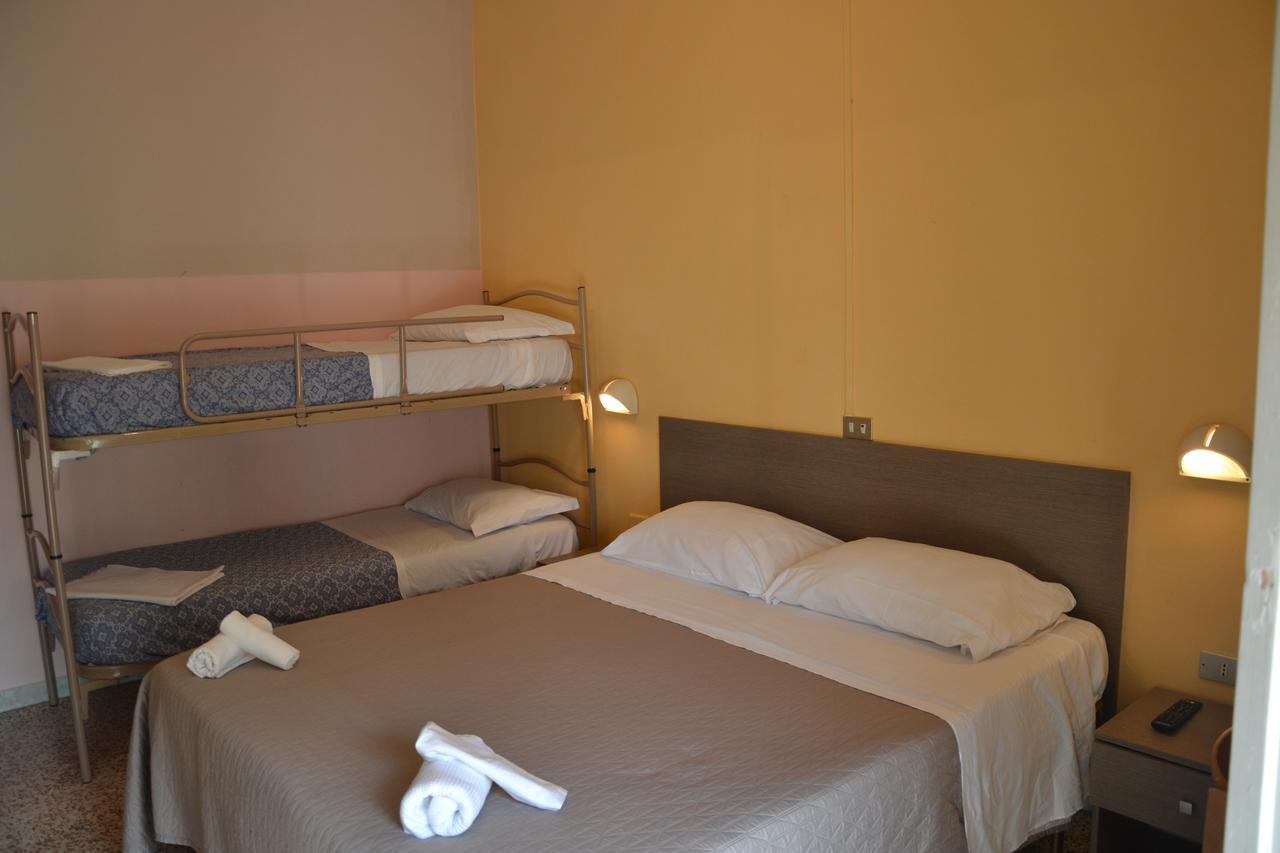 Hotel Britta ريميني المظهر الخارجي الصورة