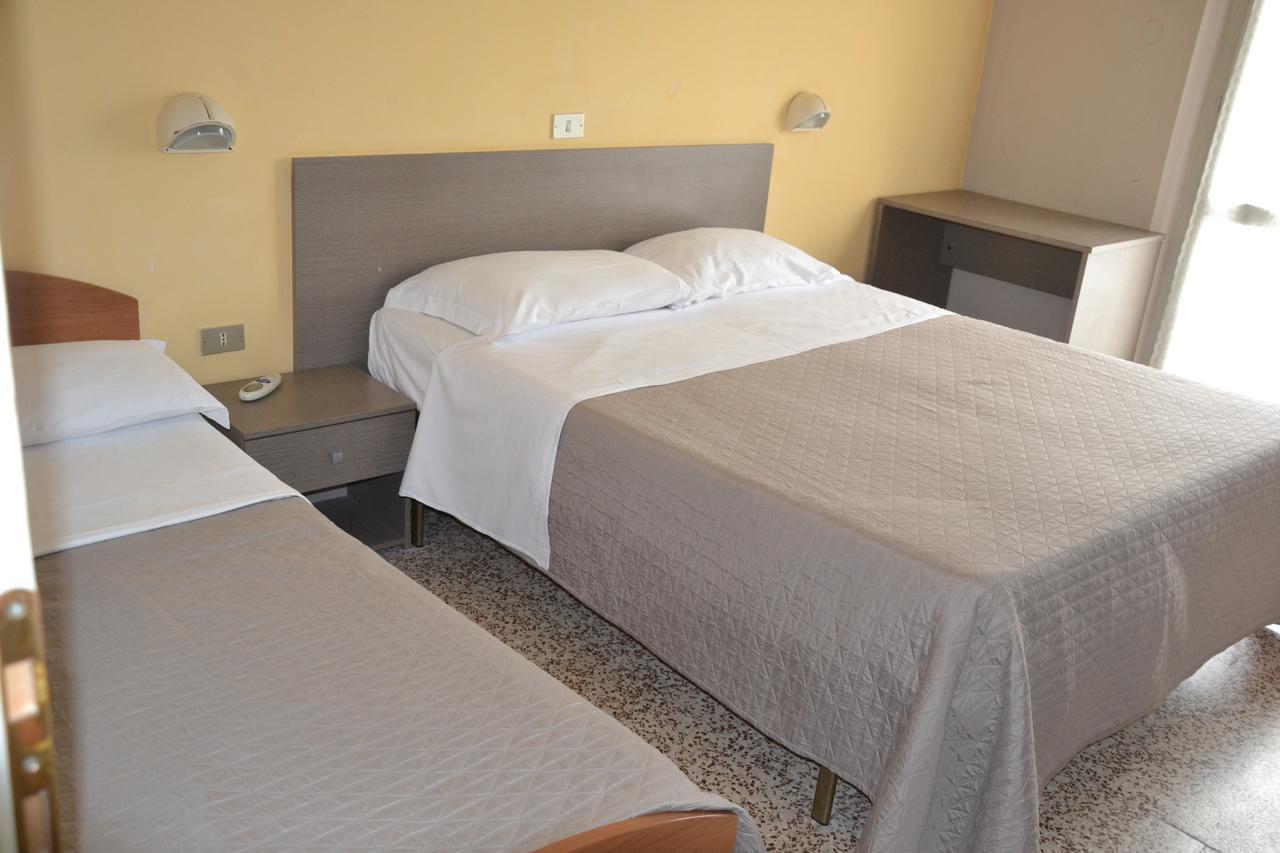 Hotel Britta ريميني المظهر الخارجي الصورة