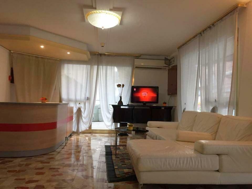 Hotel Britta ريميني المظهر الخارجي الصورة